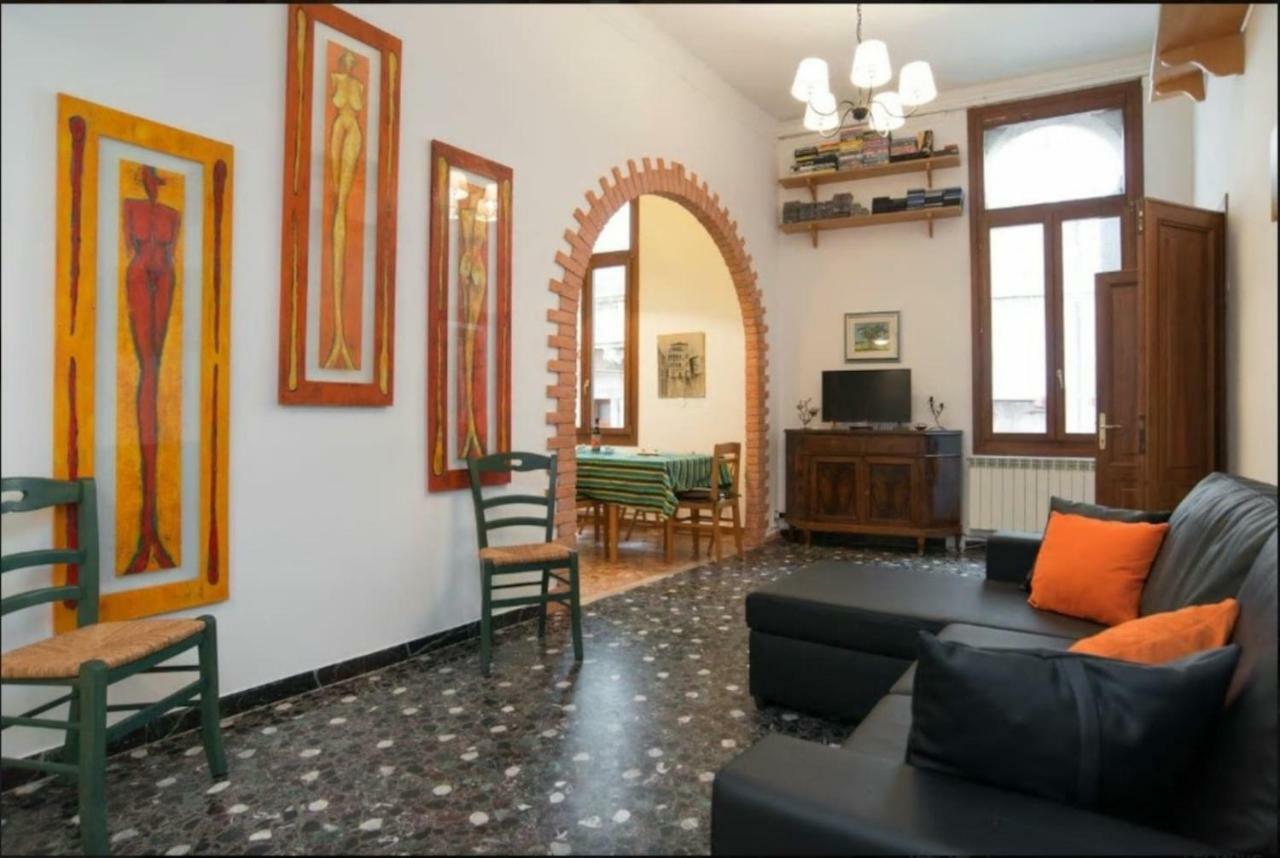 Balcone Sul Canale Venecia Exterior foto